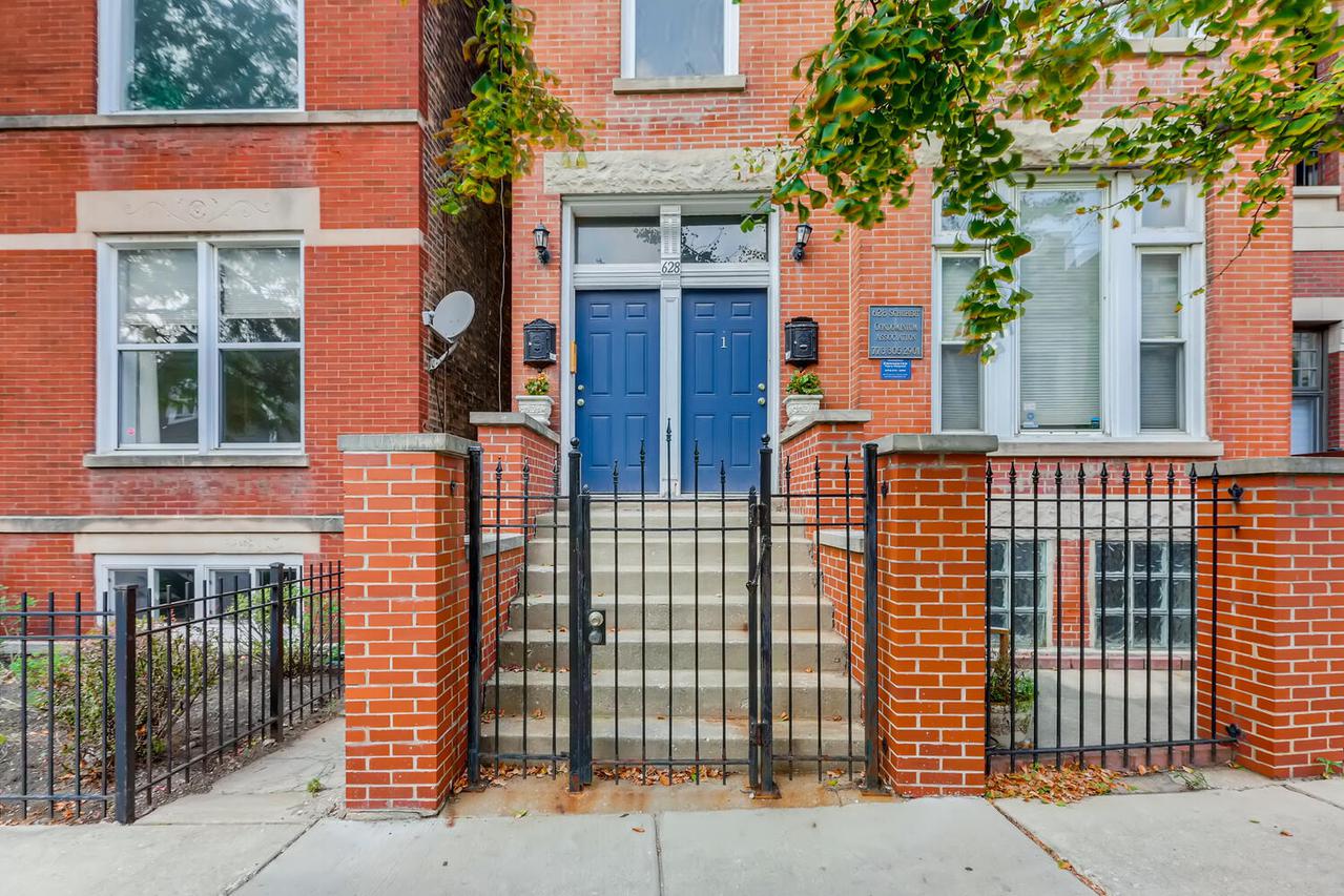 628 W Schubert Ave. #1F, Chicago, IL 60614
