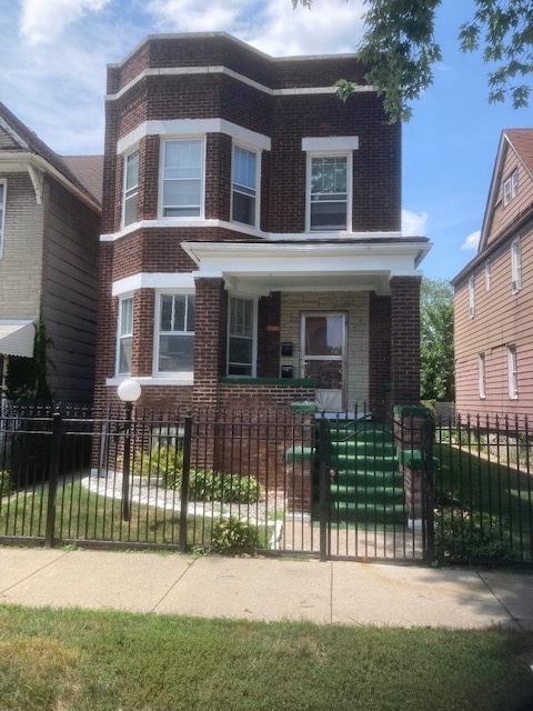 8316 S Manistee Ave., Chicago, IL 60617