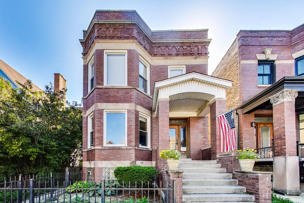 2229 W Augusta Blvd., Chicago, IL 60622