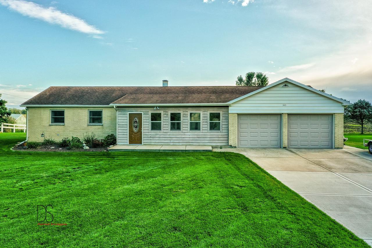 345 Park Ave., Sheridan, IL 60551