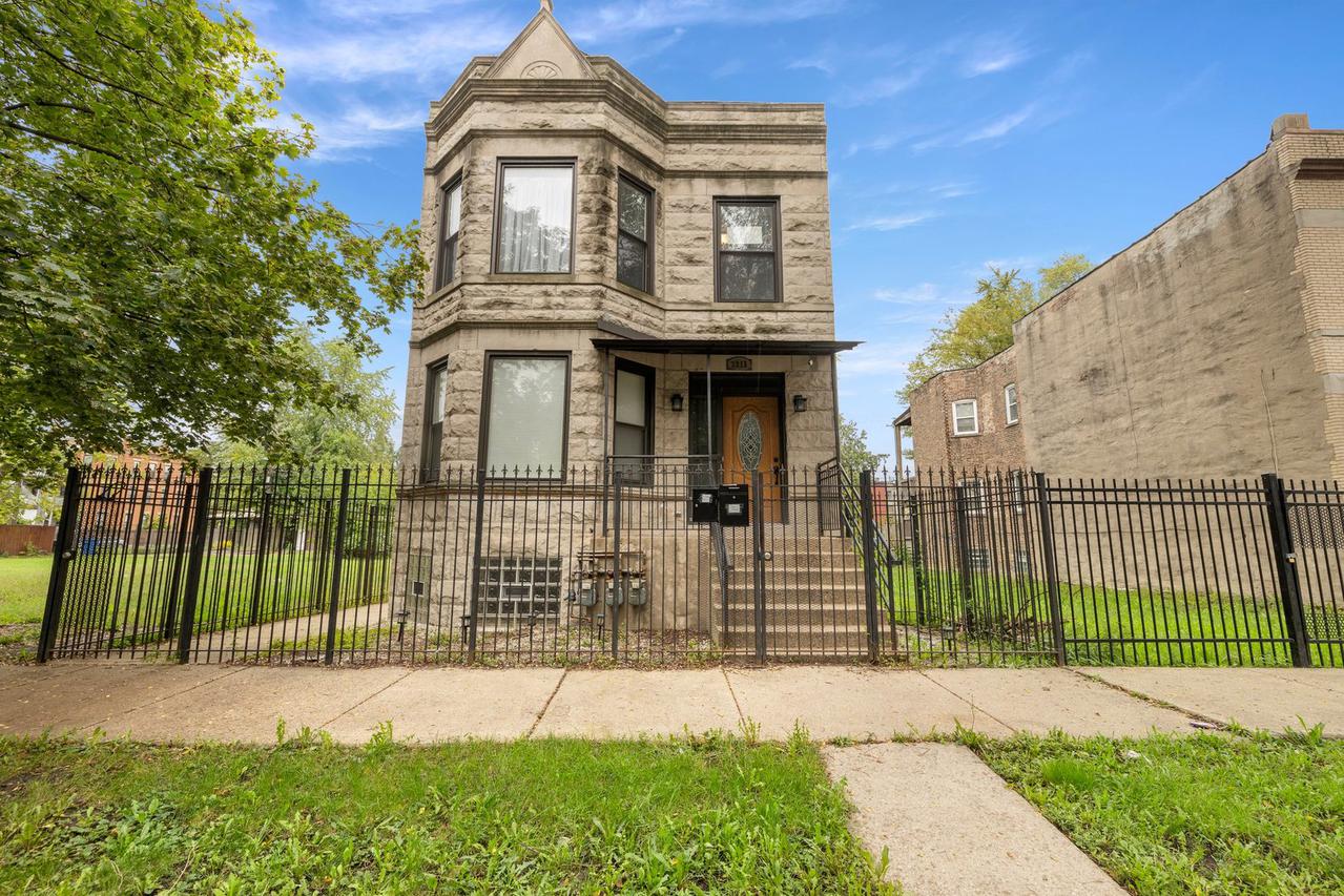 2915 W Flournoy St., Chicago, IL 60612