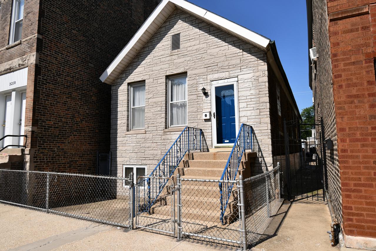 3208 S May St., Chicago, IL 60608