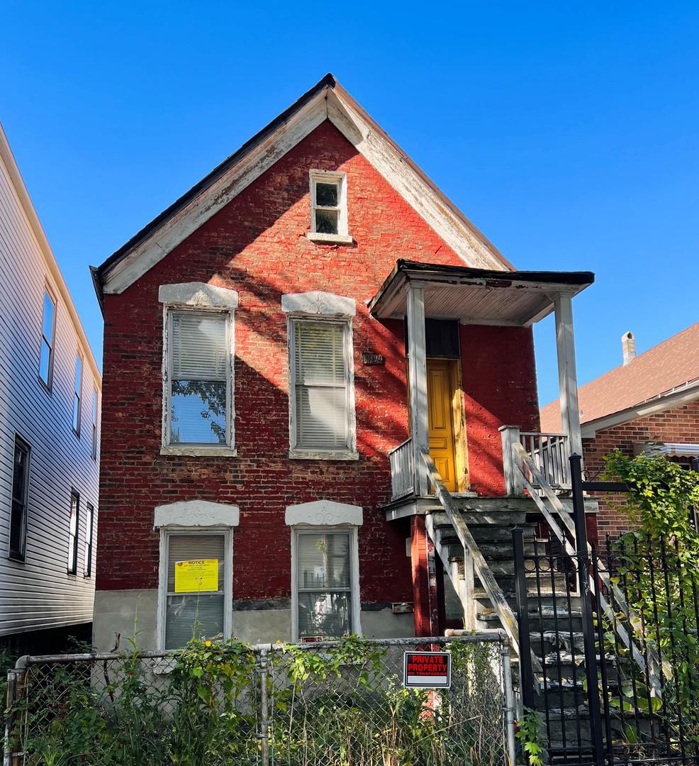 4550 S Paulina St., Chicago, IL 60609