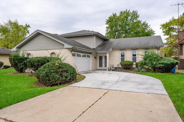 17034 Clyde Ave., South Holland, IL 60473