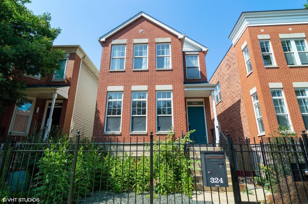 324 W Goethe St., Chicago, IL 60601