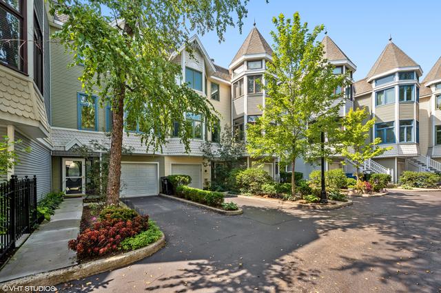 3326 N. Racine Ave., Chicago, IL 60657