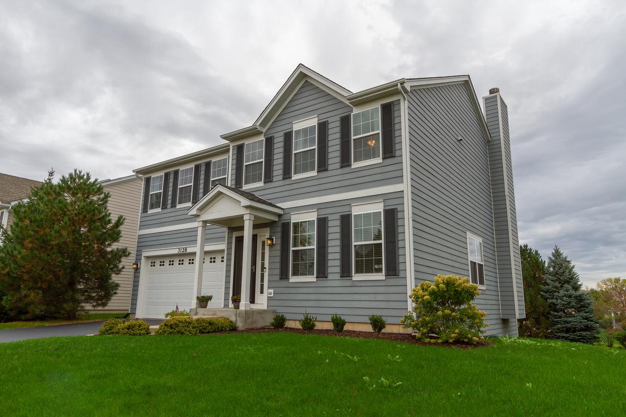3128 Heritage Pkwy., Elgin, IL 60124