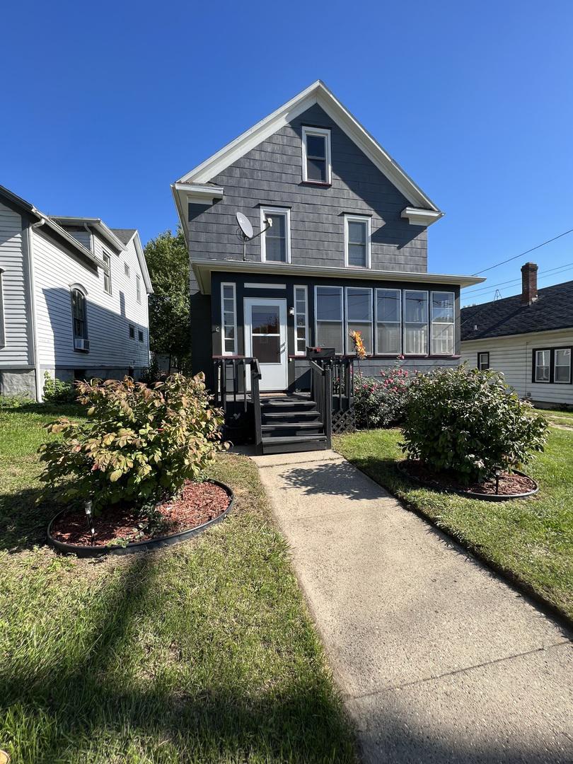 1007 S West Ave., Freeport, IL 61032