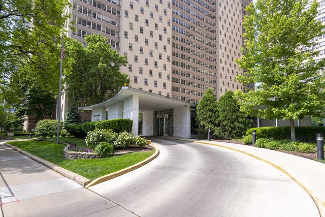 3950 N. Lake Shore Dr. #1920, Chicago, IL 60613