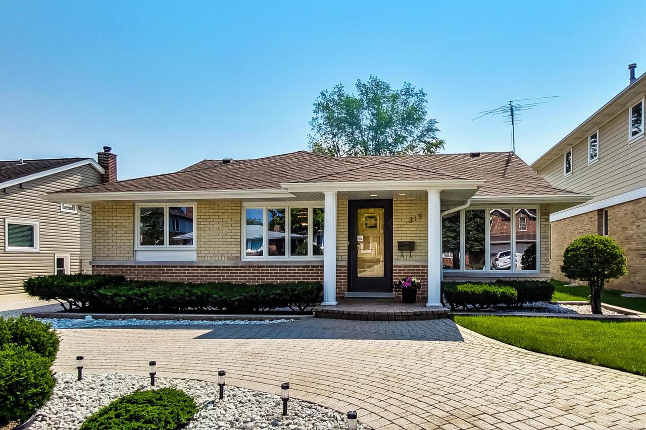 319 N Knight Ave., Park Ridge, IL 60068