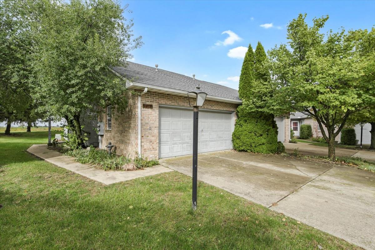 1017 Pheasant Cir., Savoy, IL 61874