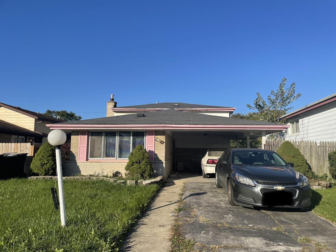 11612 S Racine Ave., Chicago, IL 60643