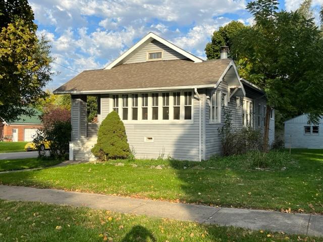 829 N 7th St., Rochelle, IL 61068