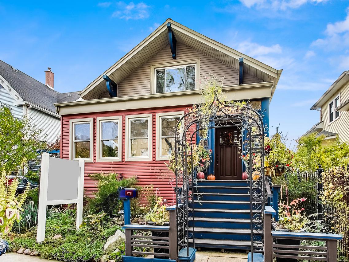 4125 W Addison St., Chicago, IL 60641