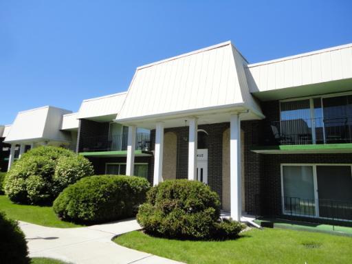 4112 W 99th St. #A, Oak Lawn, IL 60453