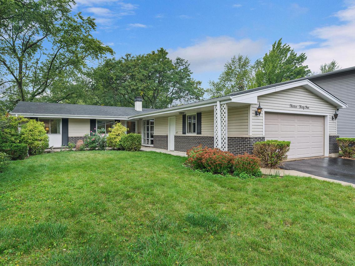 1334 S Elizabeth St., Lombard, IL 60148