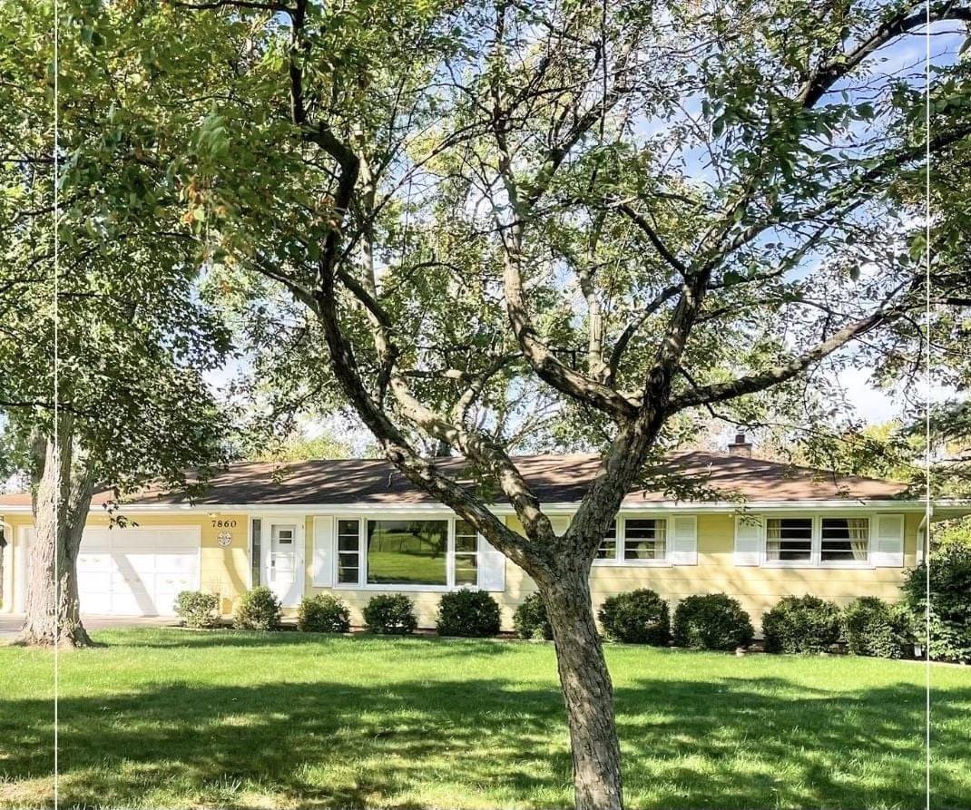 7860 Circle Dr., Burr Ridge, IL 60527