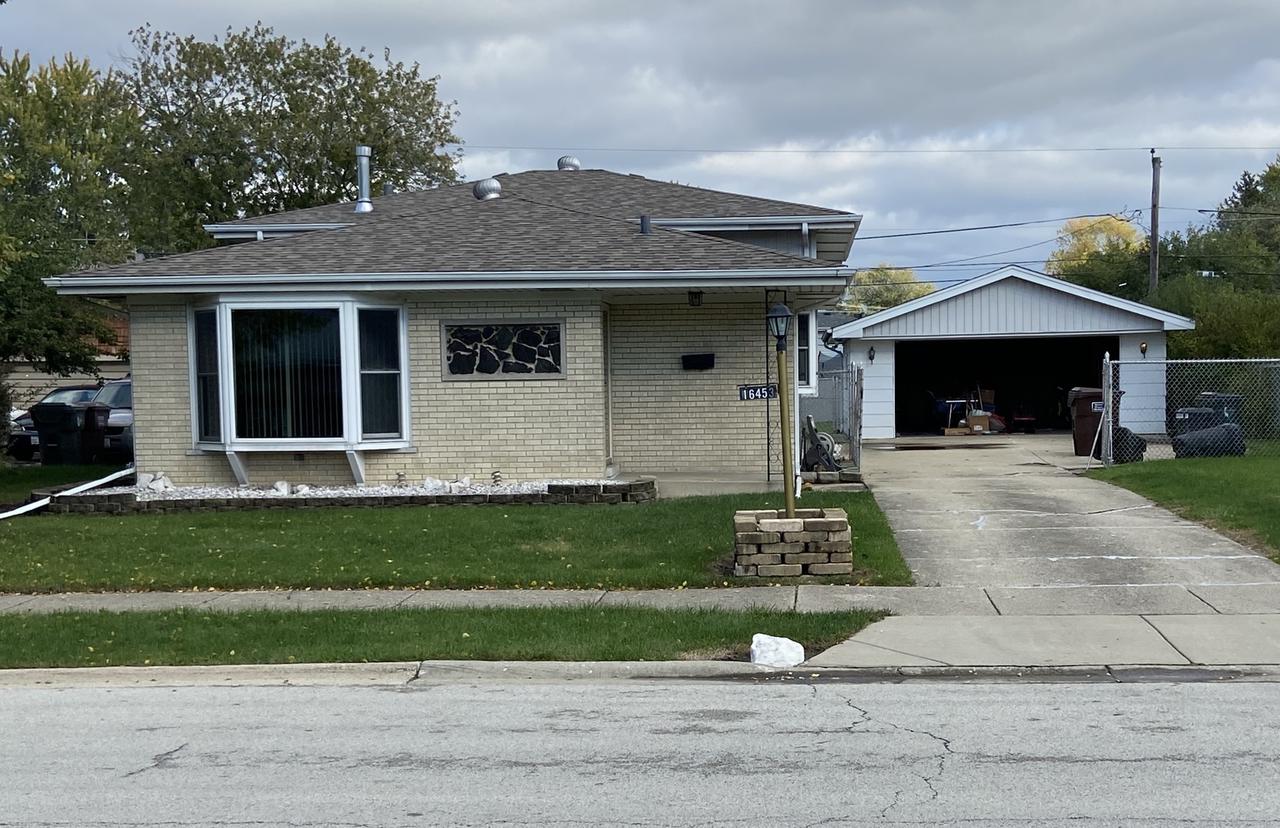 16453 Blair Ln., Oak Forest, IL 60452