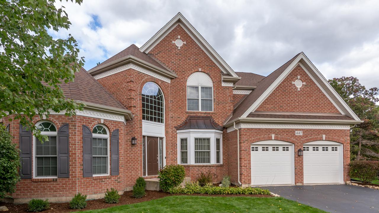 447 Lake Run Ct., North Aurora, IL 60542
