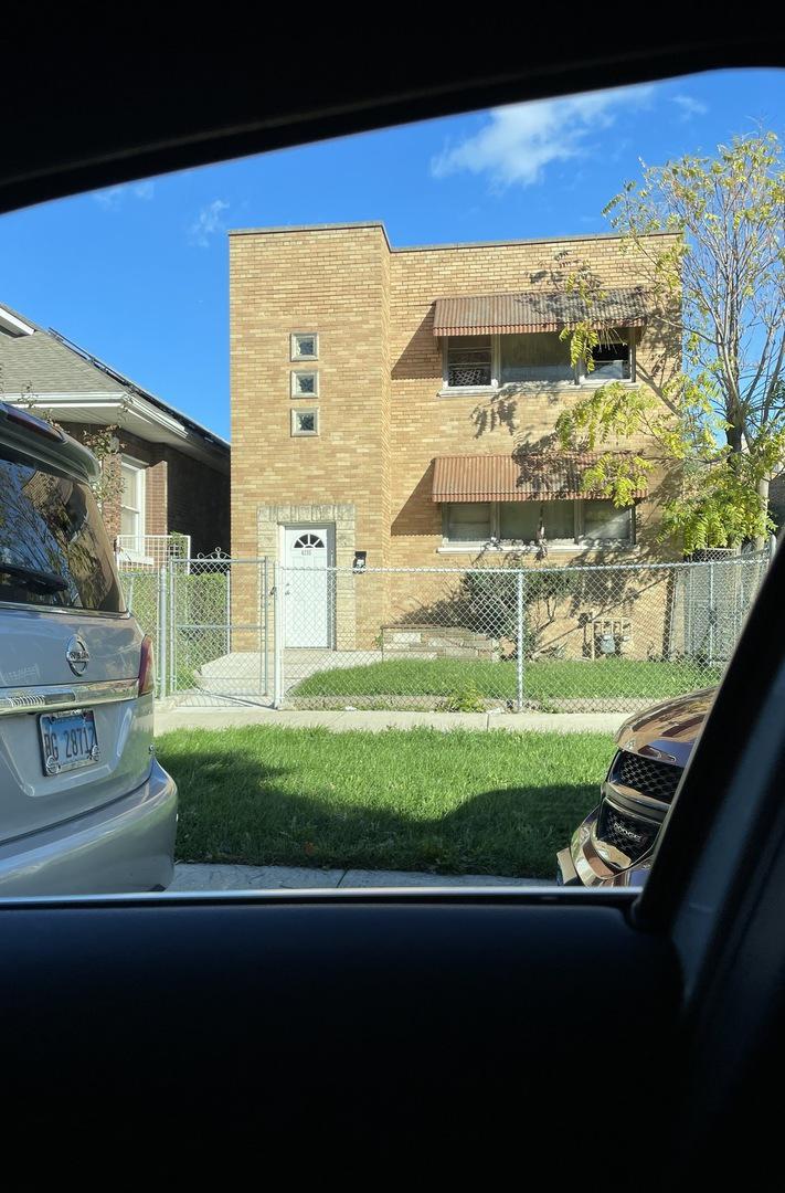 6235 S Artesian Ave., Chicago, IL 60629
