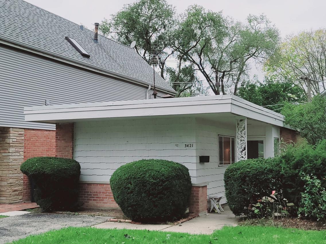 3421 Central St., Evanston, IL 60201
