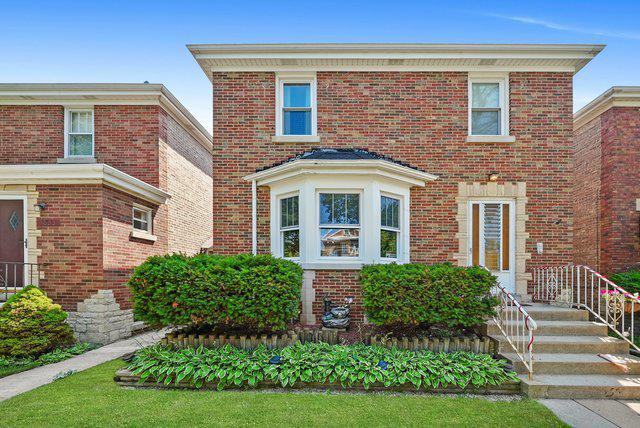 1835 Maple Ave., Berwyn, IL 60402