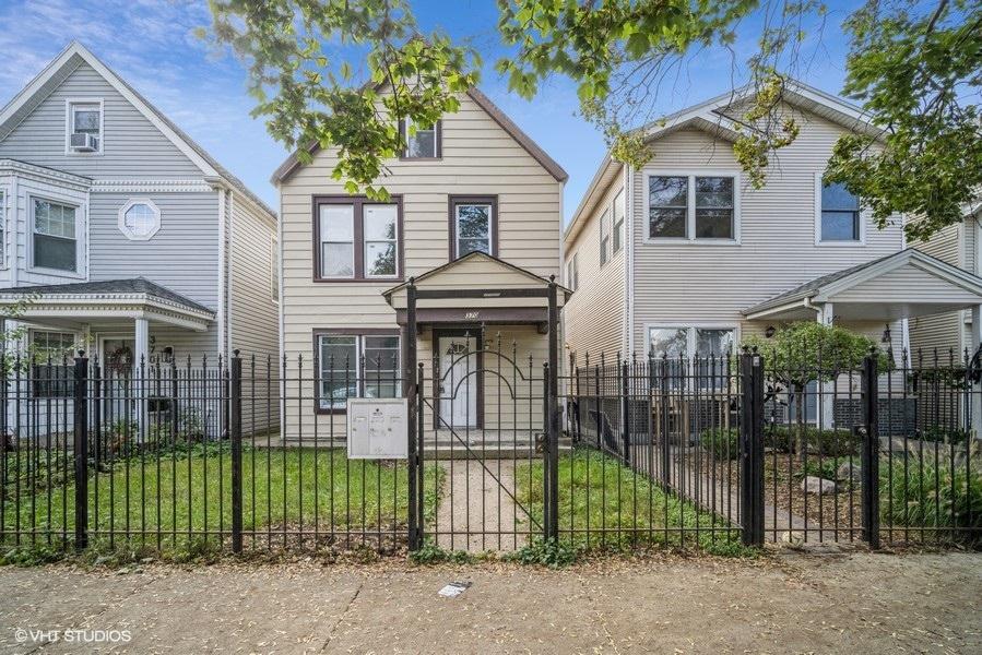 3703 W Palmer St., Chicago, IL 60647