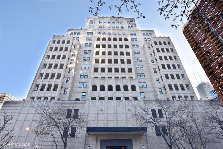 1155 N Dearborn St. #902, Chicago, IL 60610