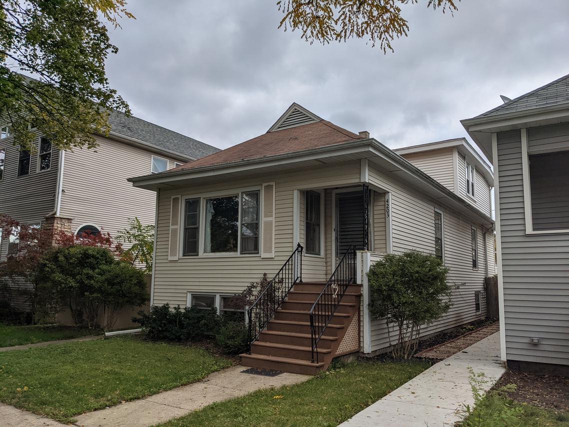 4203 N Meade Ave., Chicago, IL 60634