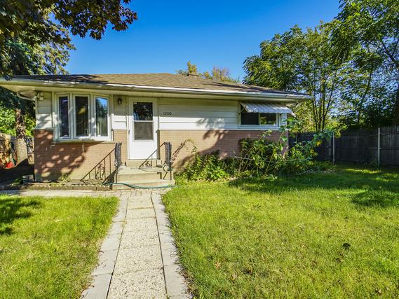 1200 Brookside Ave., Waukegan, IL 60085