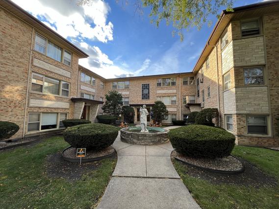 New Homes with a Master Bedroom on the 1st Floor in Jefferson Park: October 30th to November 5th
