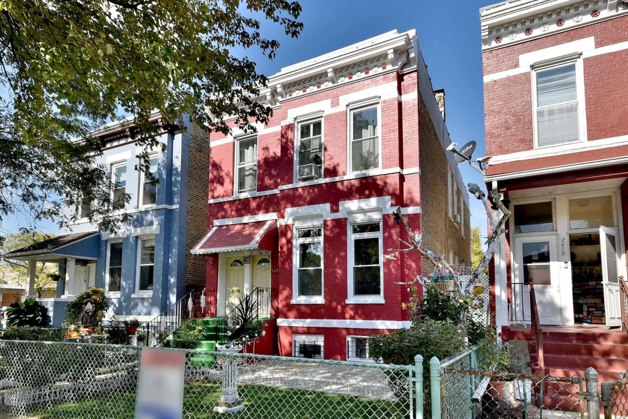 2422 W Mclean Ave., Chicago, IL 60647