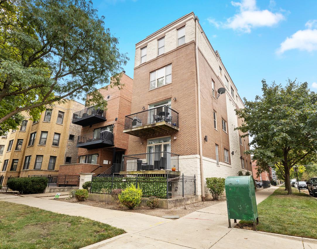 2869 W Palmer St. #3, Chicago, IL 60647