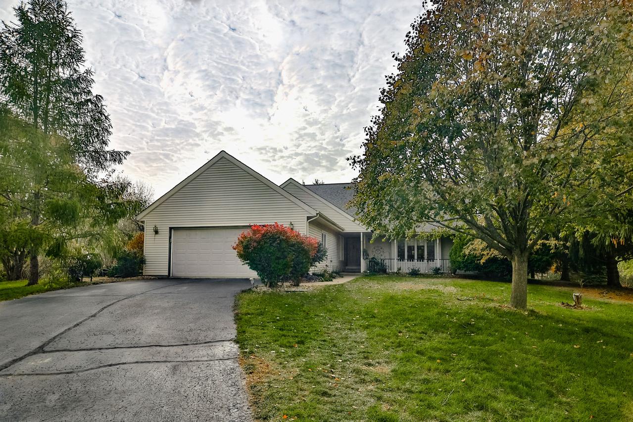 4245 Gloucester Rd., Roscoe, IL 61073