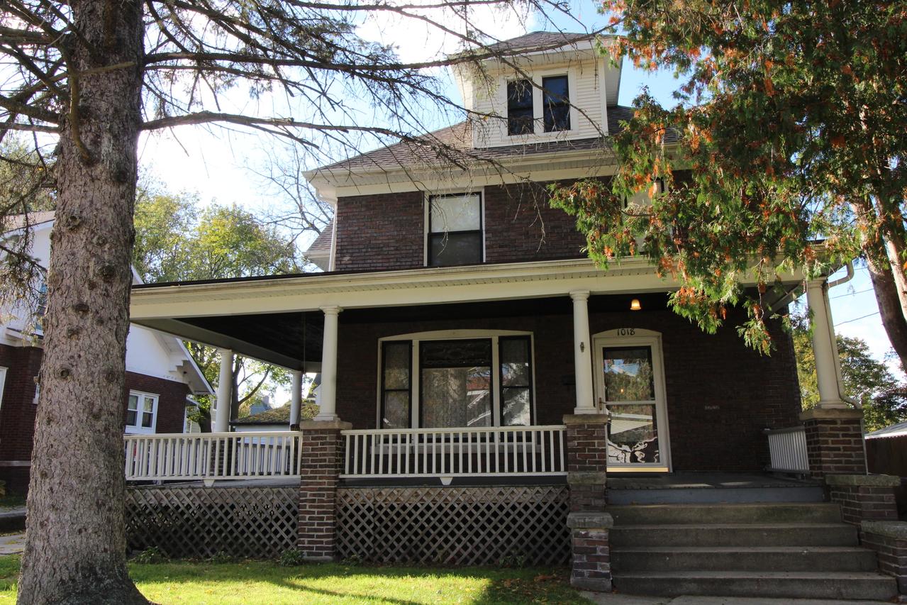 1018 S Maple Ave., Freeport, IL 61032