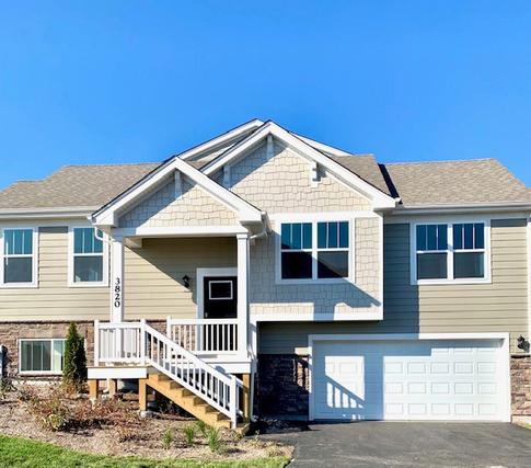 3820 Currant Ln., Elgin, IL 60124