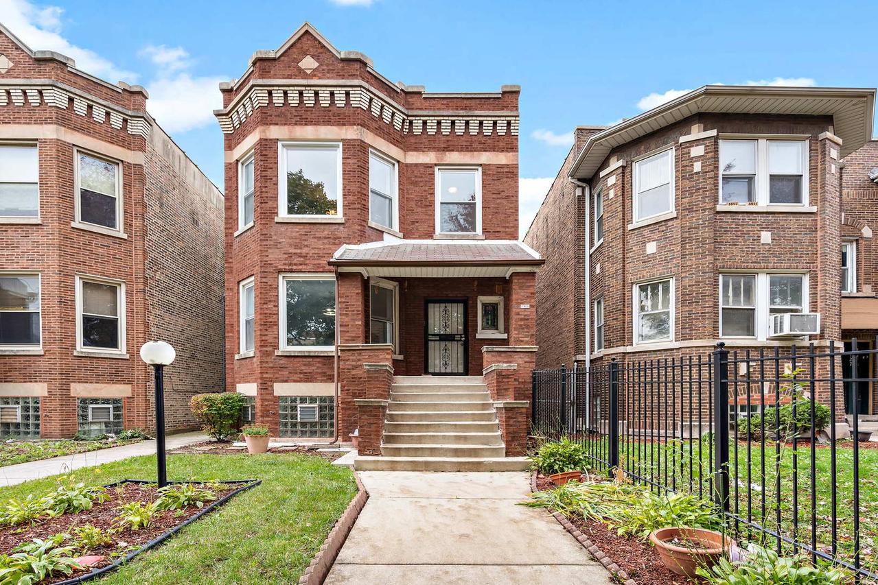 126 S Parkside Ave., Chicago, IL 60644