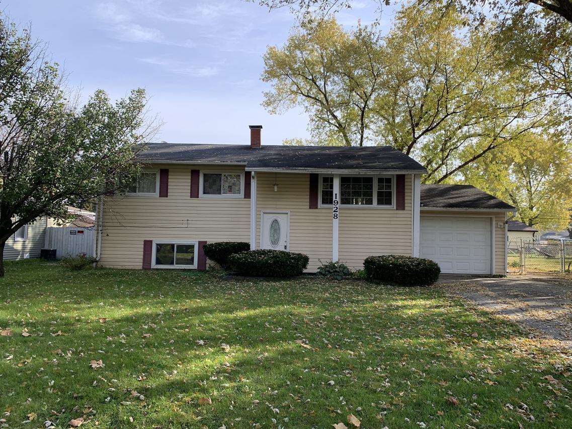 1928 Kevin Dr., Montgomery, IL 60538