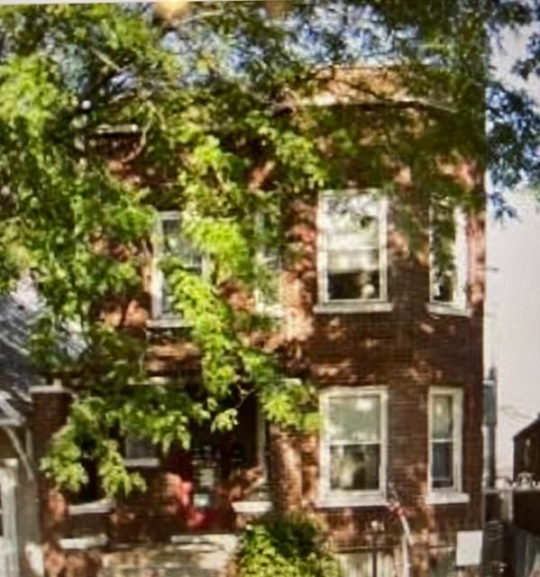 3529 S Rockwell St., Chicago, IL 60632
