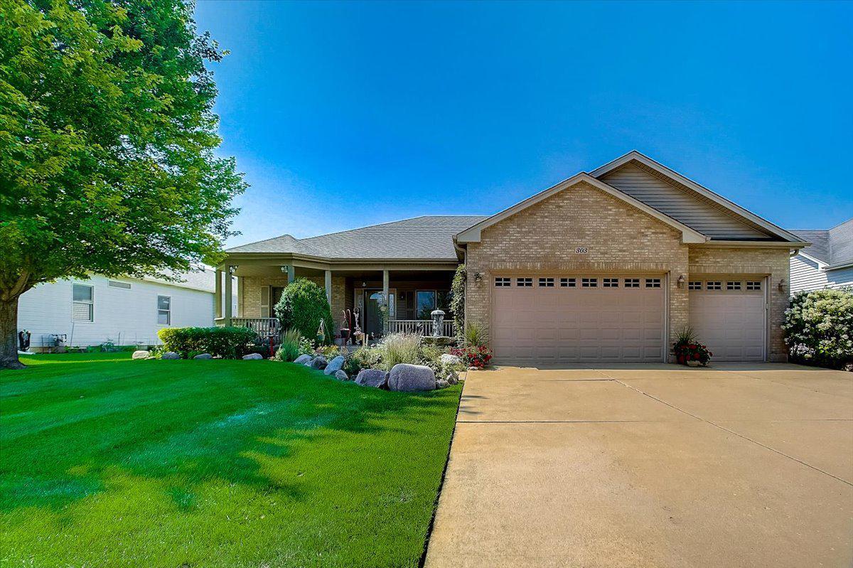 303 Schmidt Dr., Hampshire, IL 60140