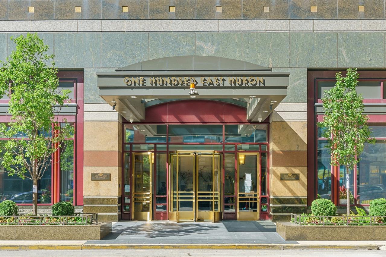 100 E Huron St. #3301, Chicago, IL 60611