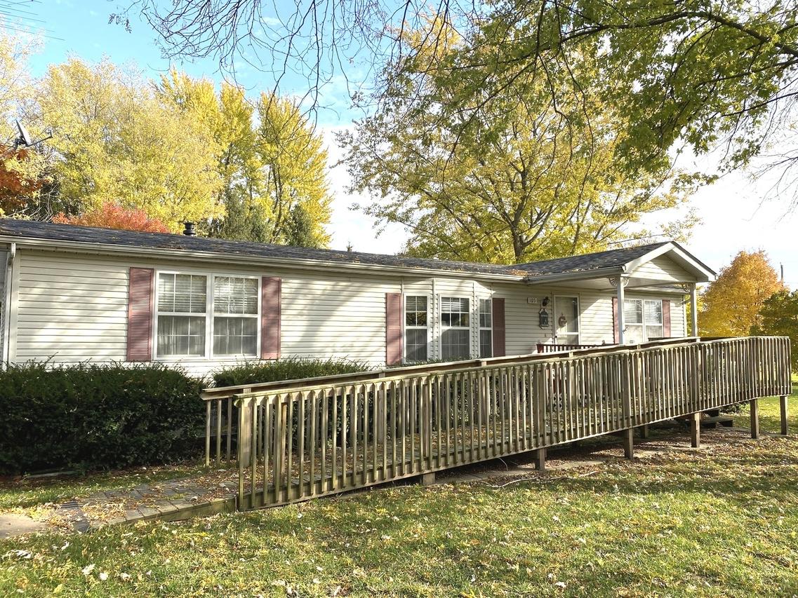 105 N Marion St., Dover, IL 61323