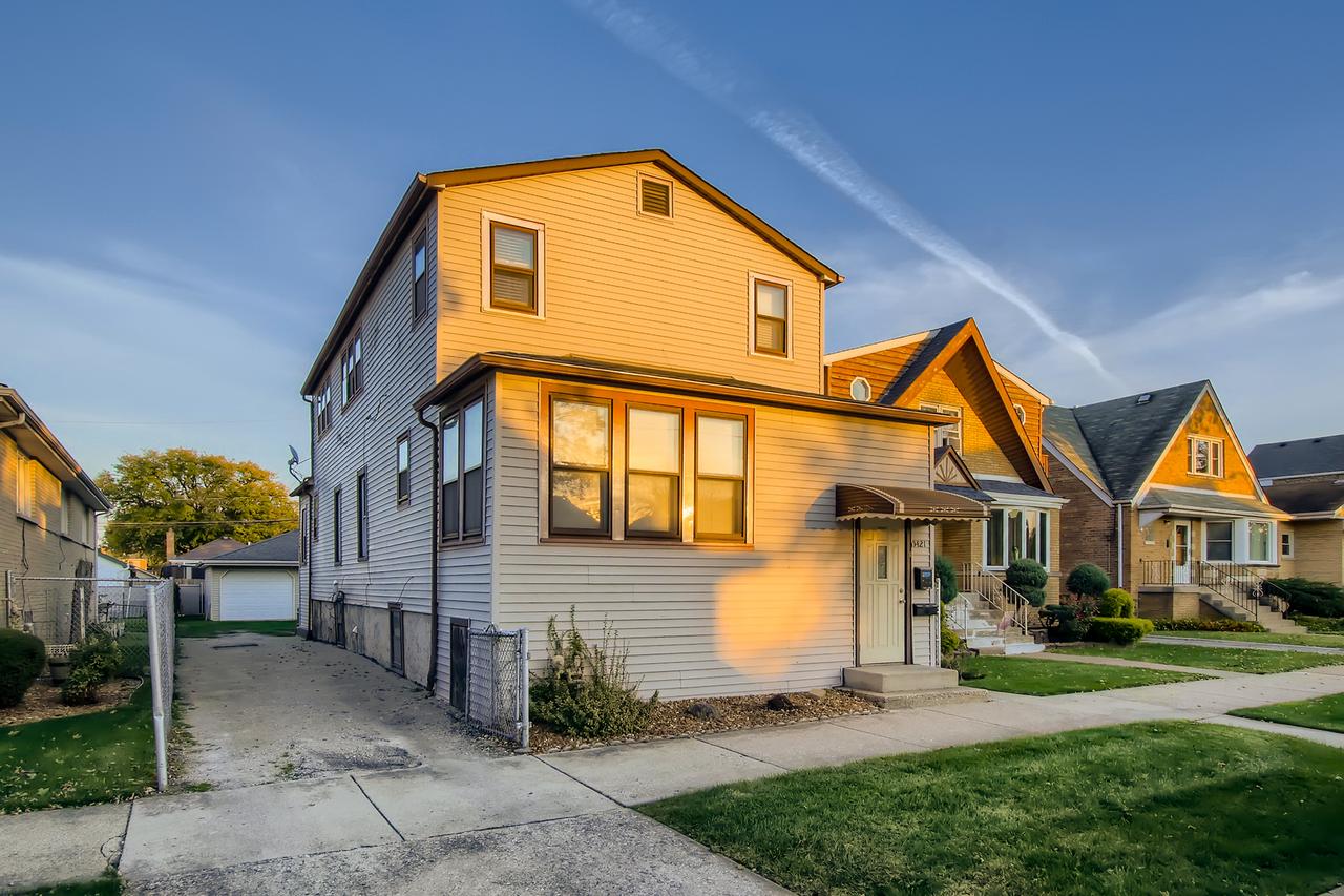 5421 S Neenah Ave., Chicago, IL 60638