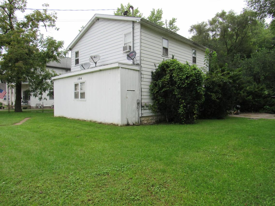 354 Oak St., Braidwood, IL 60408