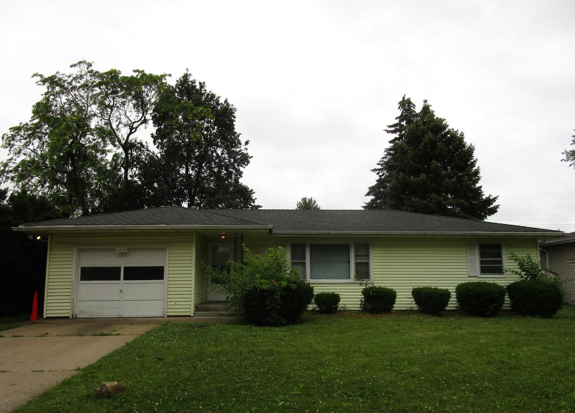 2226 West Acres Rd., Joliet, IL 60435