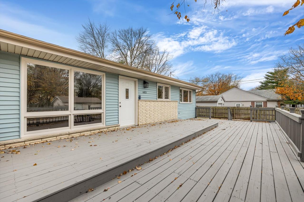 603 Walker Ave., St. Joseph, IL 61873