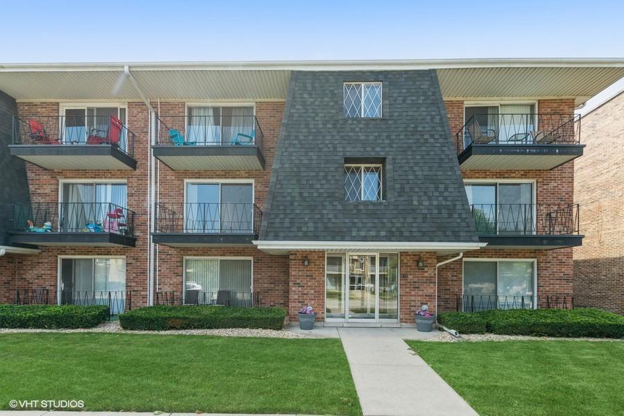 11008 S Keating Ave. #2F, Oak Lawn, IL 60453