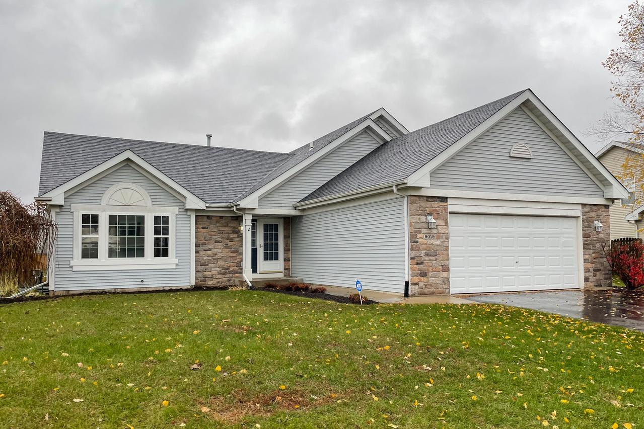 9019 Leicester Way, Roscoe, IL 61073