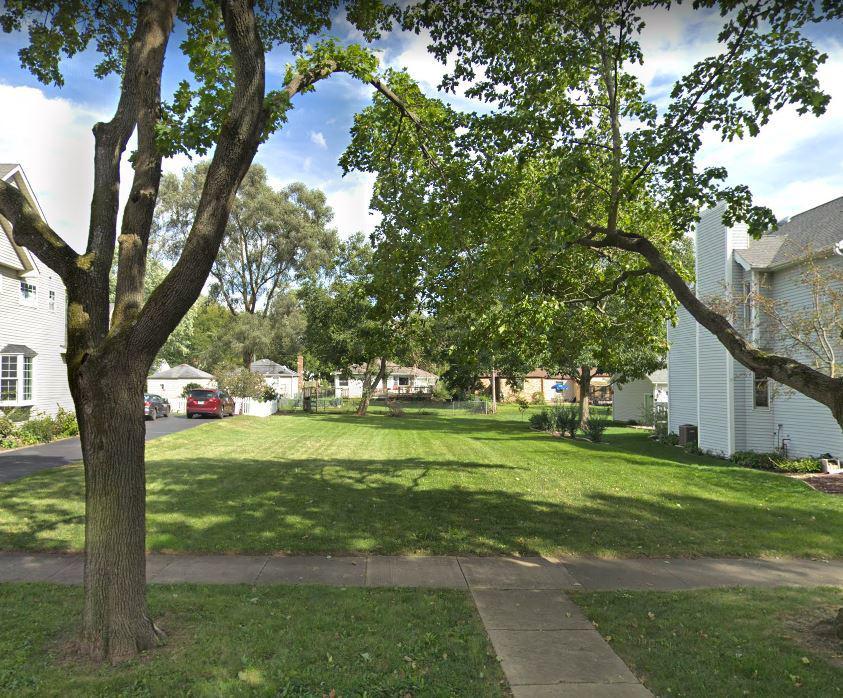 615 S 3rd St., West Dundee, IL 60118