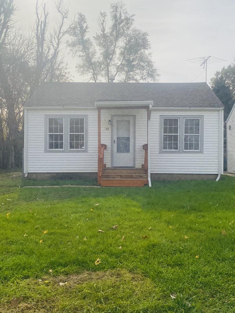 329 E Greenview Ave., Machesney Park, IL 61115